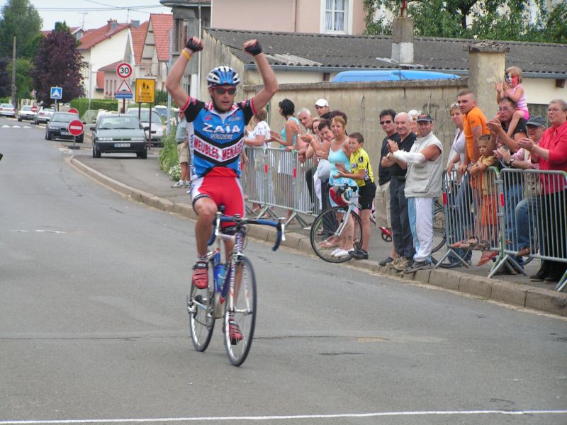 gal/Regionale_Hussigny_9_juillet_2006/Hussigny 2006 013.jpg